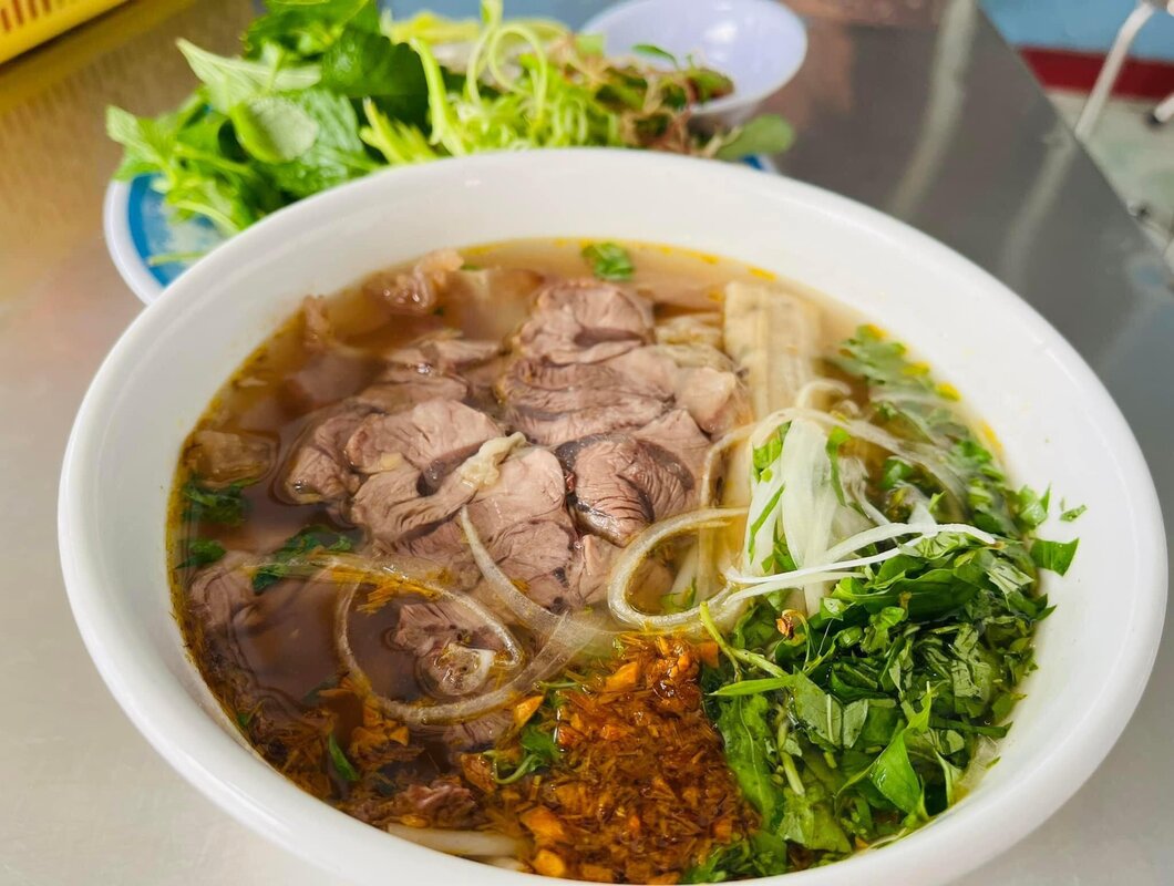 Bún bò Vũ Khánh, thu hút đông đảo thực khách bằng hương vị truyền thống 5