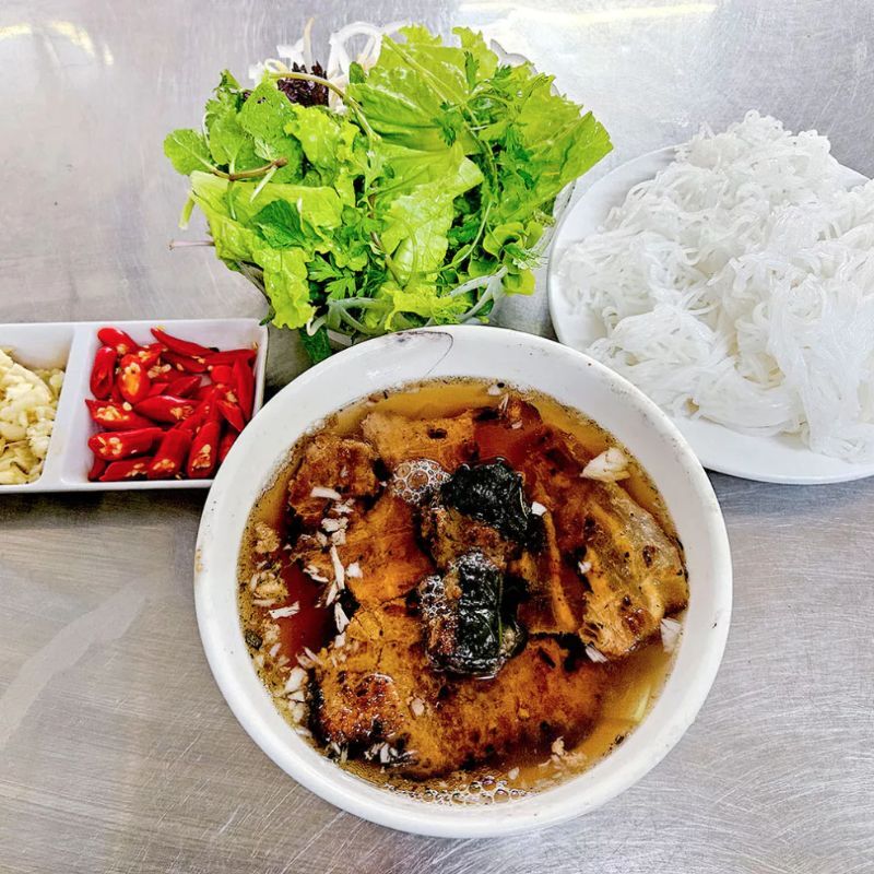 20 quán bún chả Hà Nội ngon trứ danh đất Hà Thành 15