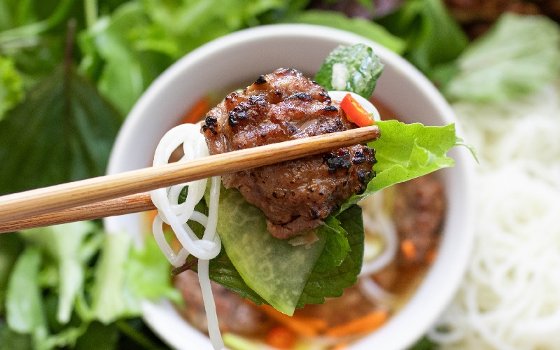 Mách bạn top 15 quán bún chả Hà Nội ngon trứ danh đất Hà Thành 22