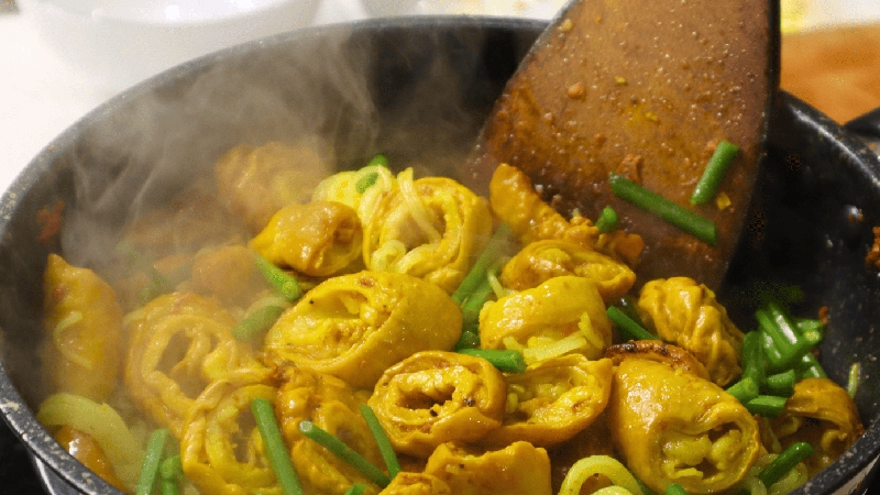Top 10 quán bún lòng xào nghệ Đà Nẵng níu chân thực khách 7