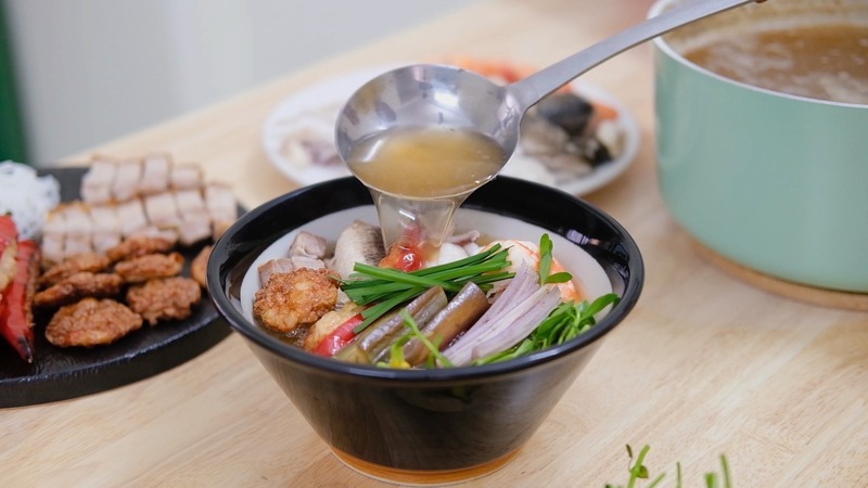 Thưởng thức bún mắm miền Tây linh hồn ẩm thực sông nước 4