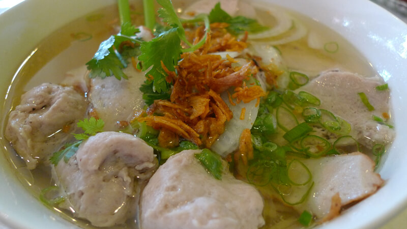 Top 10 quán bún mọc ở Sài Gòn giữ nguyên hương vị truyền thống 3