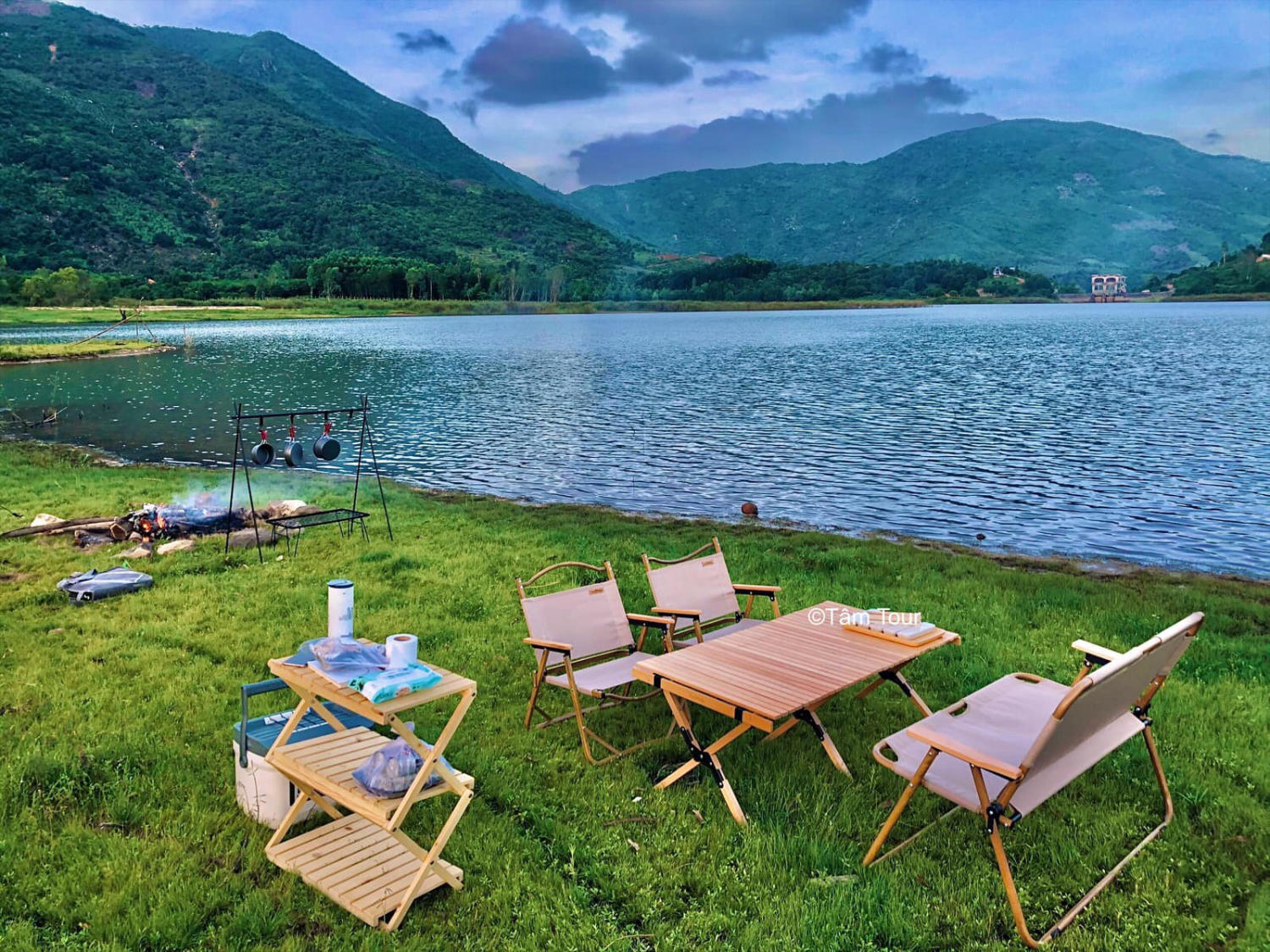 Buổi chiều ngồi chill - Cùng Tâm Tour cắm trại giữa núi rừng Nha Trang đẹp tựa tranh vẽ 2