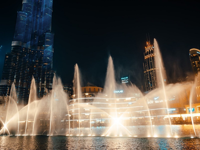 Thưởng lãm Burj Khalifa tòa nhà cao nhất thế giới ở Dubai 10