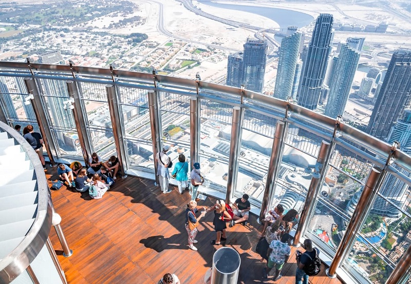 Thưởng lãm Burj Khalifa tòa nhà cao nhất thế giới ở Dubai 13