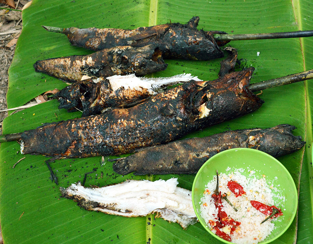 Cá lóc nướng trui Tiền Giang, món ăn bình dị của vùng sông nước 3