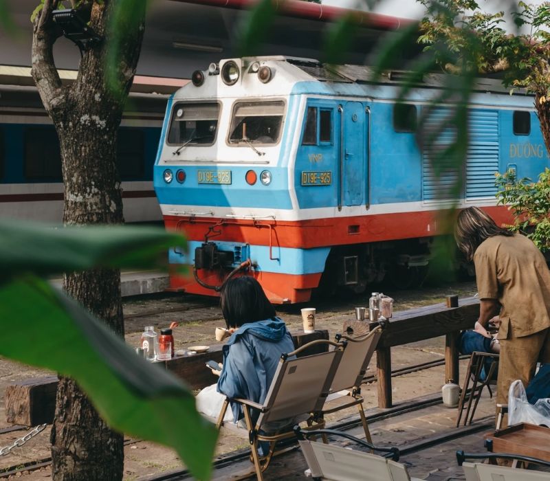 Cà phê Hỏa Xa mang đậm ký ức bên nhà ga Huế 120 tuổi