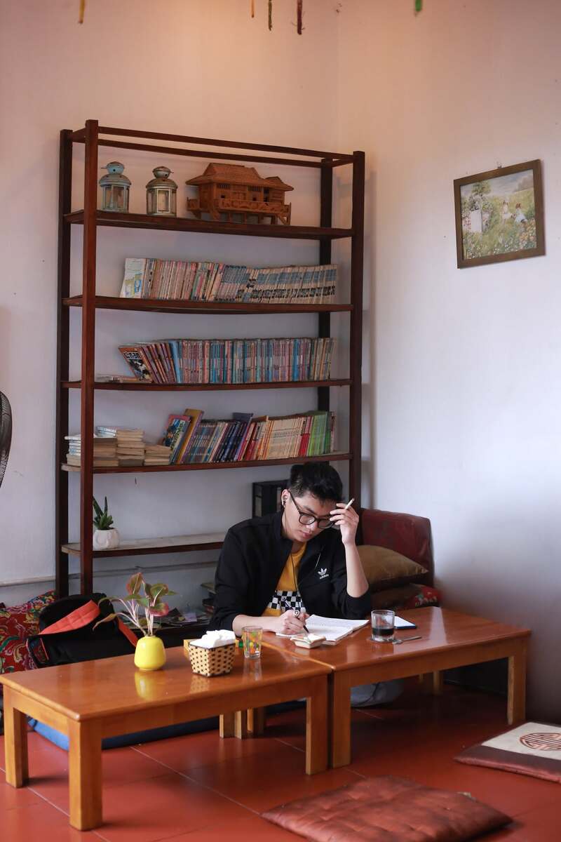 16 quán cà phê sách Hà Nội vibe xinh cho các “mọt sách” thủ đô 6