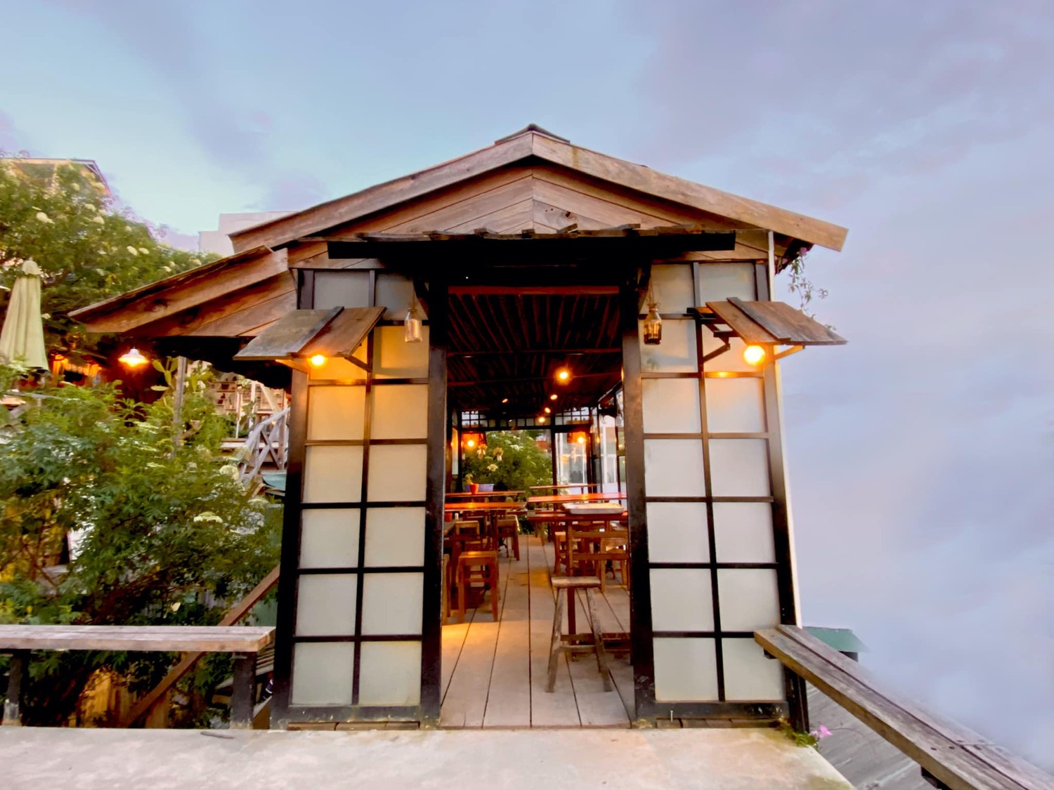 Cà phê Vườn Yên Đà Lạt – Check-in ngôi nhà gỗ Nhật Bản thơ mộng trên đồi 3