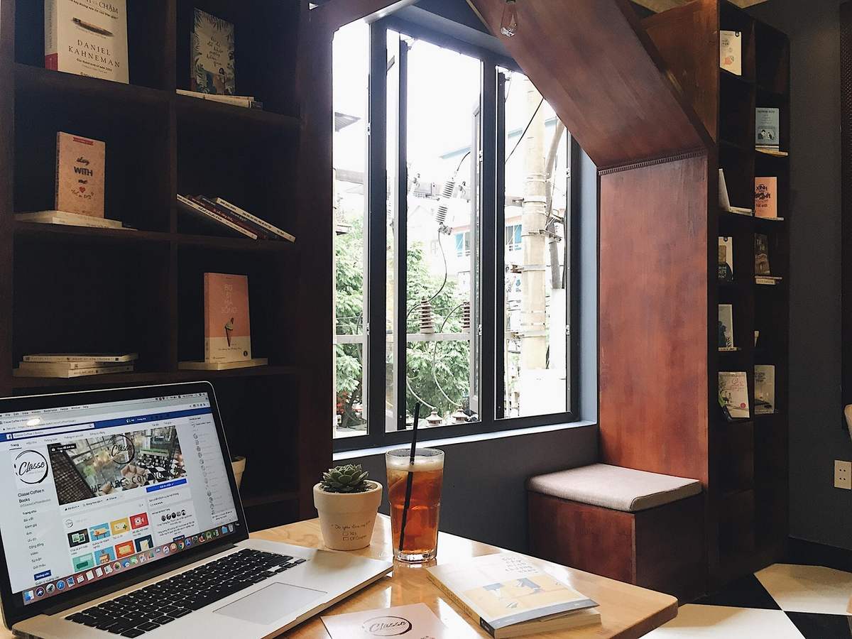 Cả vùng trời bình yên đến lạ tại Classe Coffee n Books 4