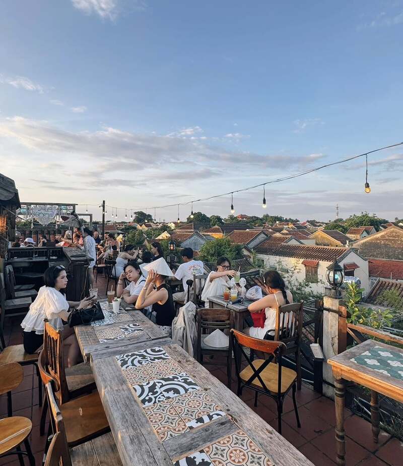 Top 12 quán cafe Hội An check-in view phố cổ siêu đỉnh 21