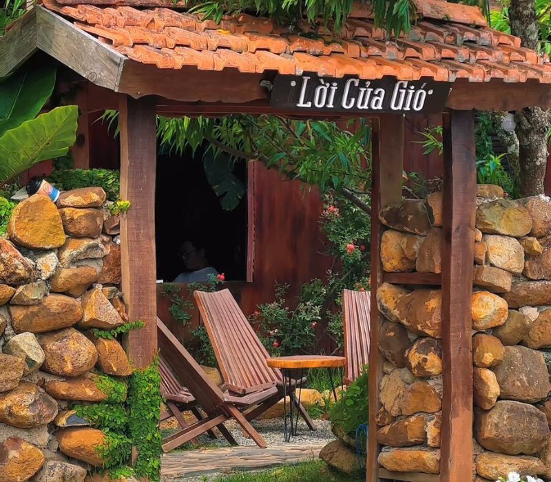 Cafe Lời Của Gió Đà Lạt: Tọa độ chữa lành với view hoàng hôn Xóm Lèo cực phẩm 2
