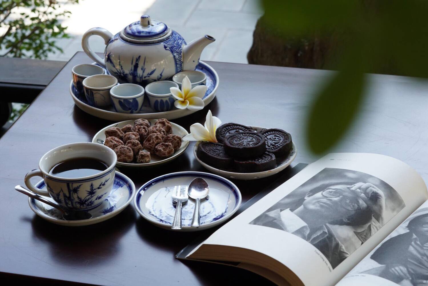 Cafe Nam Giao Hoài Cổ - Quán cà phê cổ kính giữa lòng cố đô Huế 14