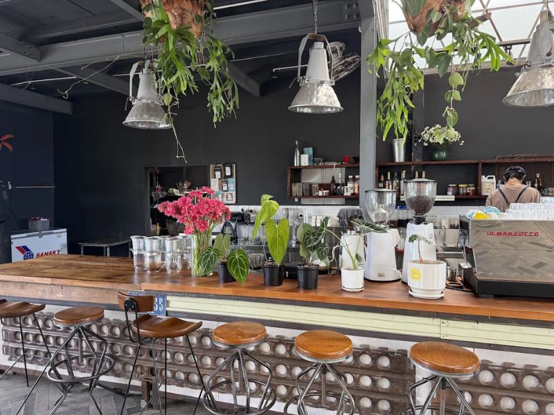 Top 10 quán cafe Pleiku view đẹp, không gian chill đáng ghé nhất 5