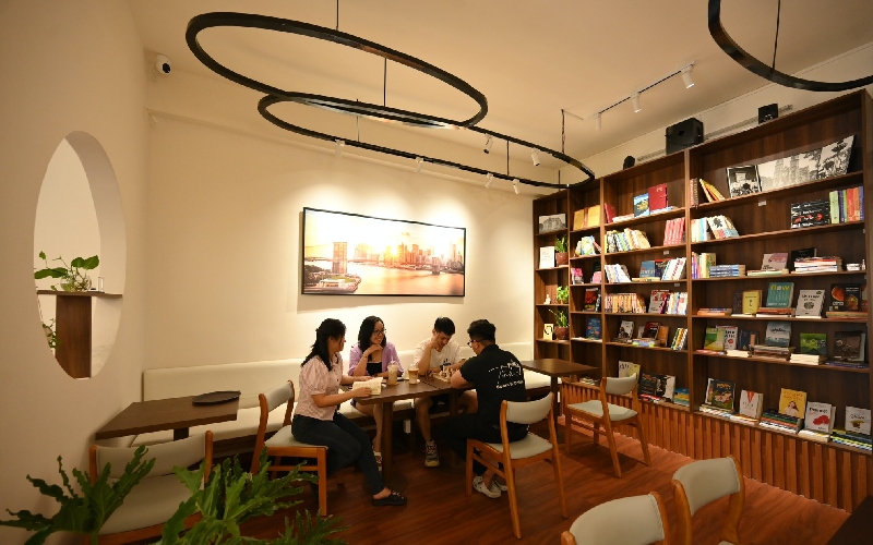 Những quán cafe sách yên tĩnh tại Sài Gòn giúp bạn thả hồn với con chữ 9
