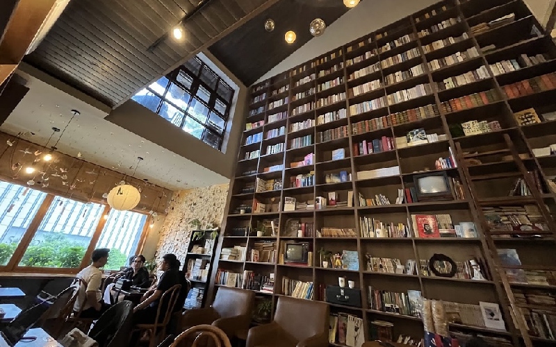 Những quán cafe sách yên tĩnh tại Sài Gòn giúp bạn thả hồn với con chữ 13