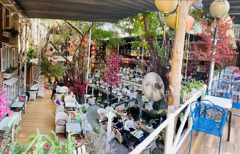 15 địa điểm cafe sáng Sài Gòn để bắt đầu ngày mới cực chill 9