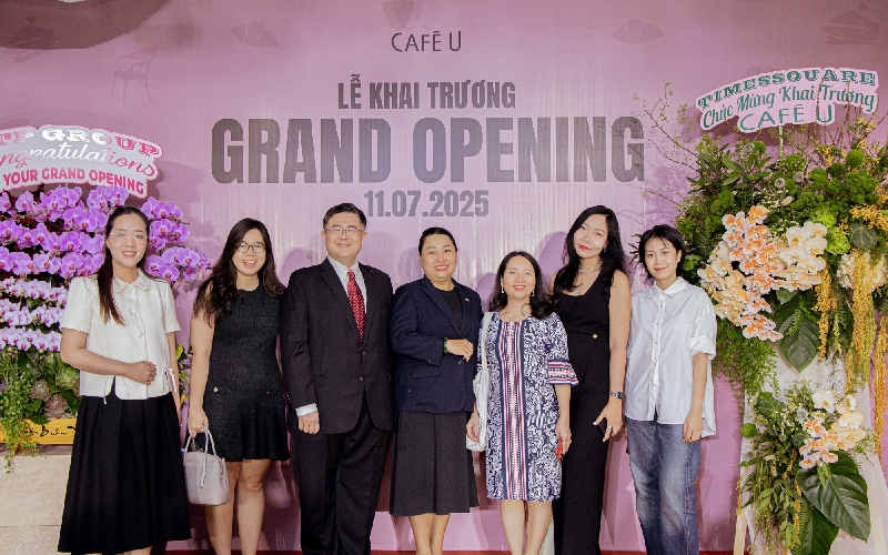 Cafe U: Quán cà phê kết nối trực tiếp metro giữa lòng Quận 1 3