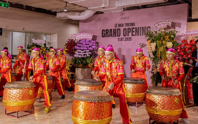 Cafe U: Quán cà phê kết nối trực tiếp metro giữa lòng Quận 1 10