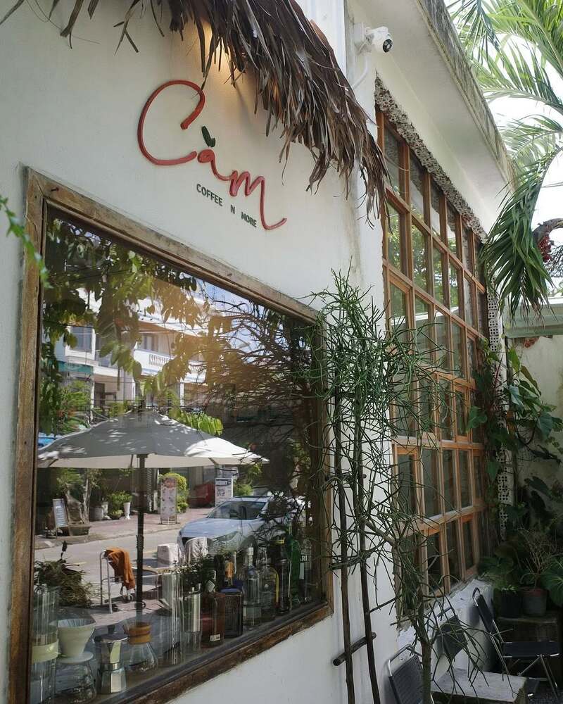 Cam Coffee n More Hội An, góc sân vườn ấm áp để “trốn” giữa phố cổ 2