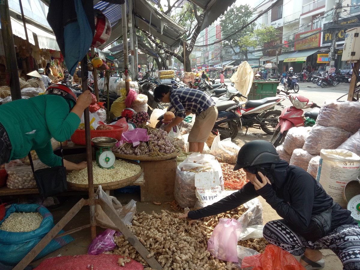 Càn quét chợ Cồn Đà Nẵng để khám phá thiên đường ẩm thực vạn người mê 2