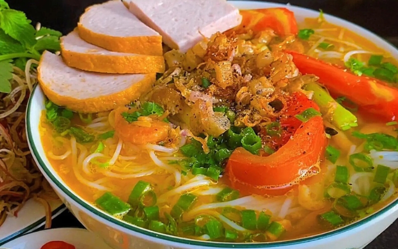 “Cần Thơ ăn gì”: Gợi ý 20 món ăn nổi tiếng vùng đất sông nước 6