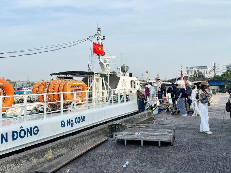 Khám phá Cảng Sa Kỳ: Điểm xuất phát lý tưởng cho hành trình đến Lý Sơn 4