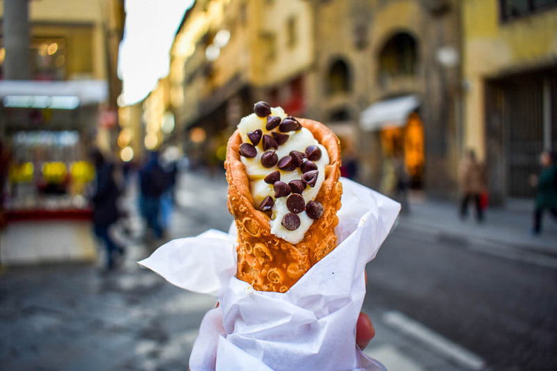Cannoli, món tráng miệng giòn ngọt đặc trưng của ẩm thực Sicily 12