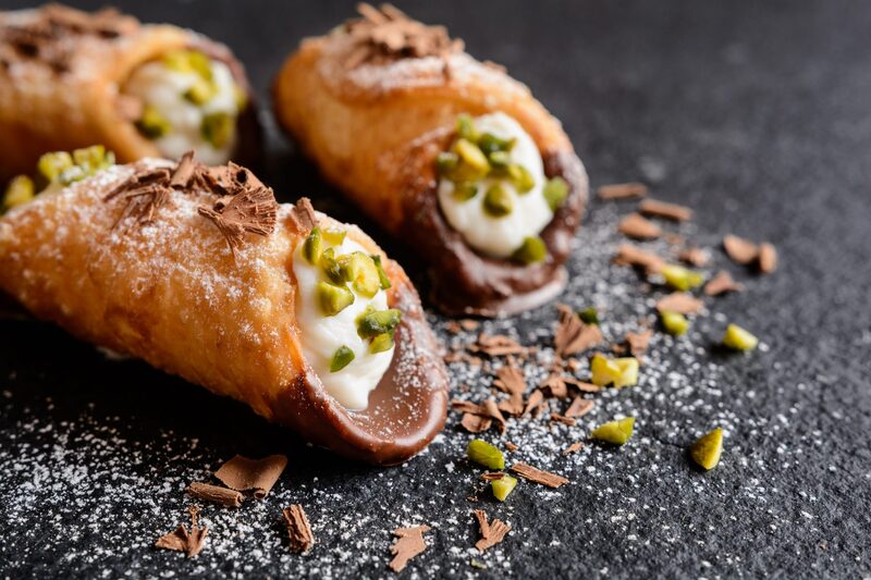 Cannoli, món tráng miệng giòn ngọt đặc trưng của ẩm thực Sicily 4