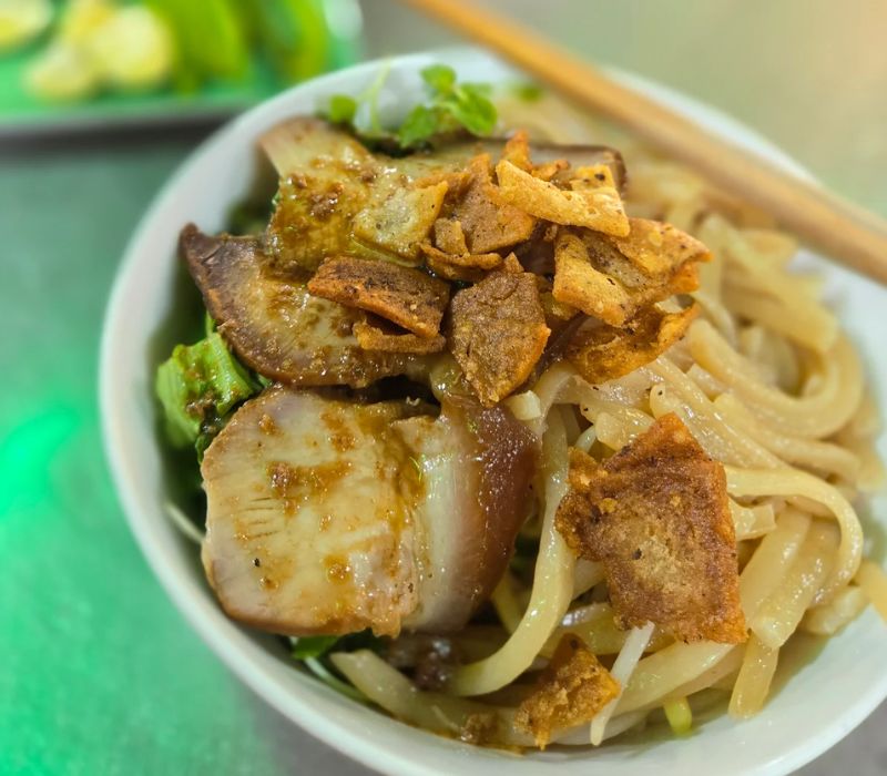 Cao lầu Không Gian Xanh Hội An: Quán ruột ngon 'số dzách' của mình, ăn một lần là dính! 5