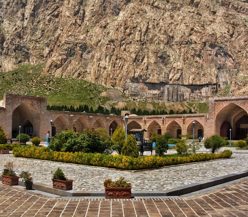 Caravanserai: Từ ‘trạm dừng chân huyền thoại’ đến trải nghiệm ngủ đêm sa mạc 11