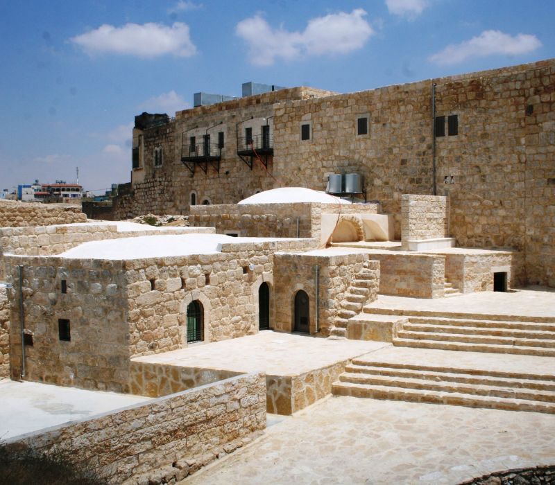 Caravanserai: Từ ‘trạm dừng chân huyền thoại’ đến trải nghiệm ngủ đêm sa mạc 9