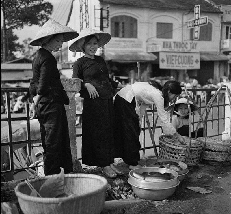 Cầu Ông Lãnh: Dấu ấn lịch sử và nhịp sống thương hồ Sài Gòn 4
