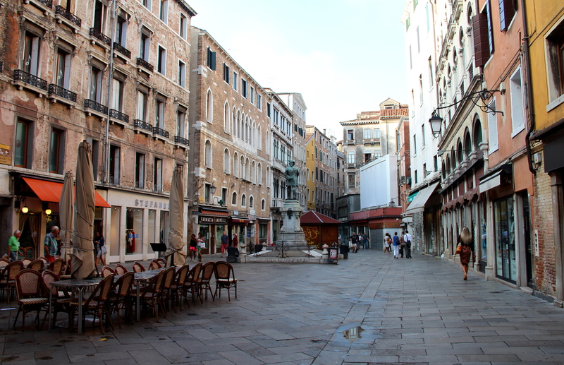 Cầu Rialto: Biểu tượng kiến trúc vượt thời gian của Venice 11