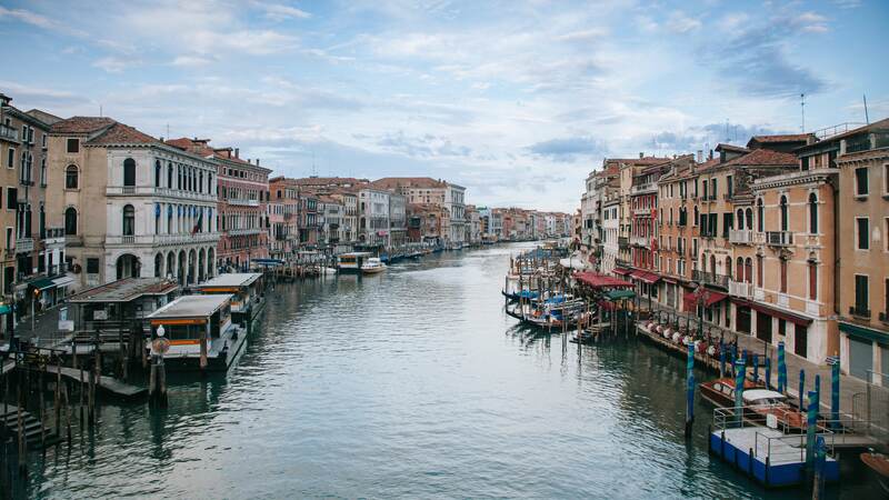 Cầu Rialto: Biểu tượng kiến trúc vượt thời gian của Venice 7