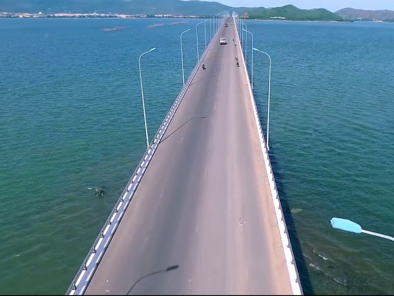 Vi vu cầu Thị Nại, cầu vượt biển dài nhất Việt Nam 5