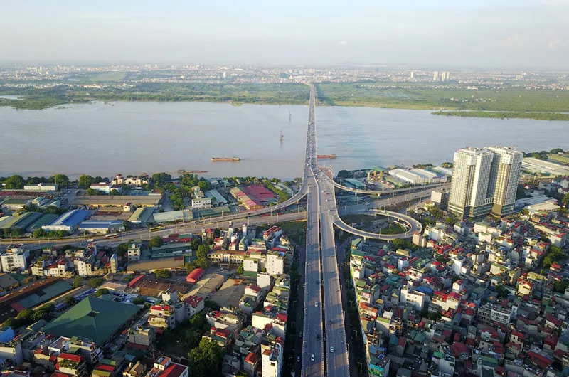 Khám phá vẻ đẹp rực rỡ về đêm của cầu Vĩnh Tuy 3