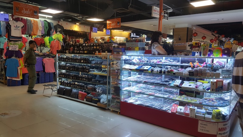 Central Market, tọa độ vui chơi và ăn uống dưới lòng đất 4