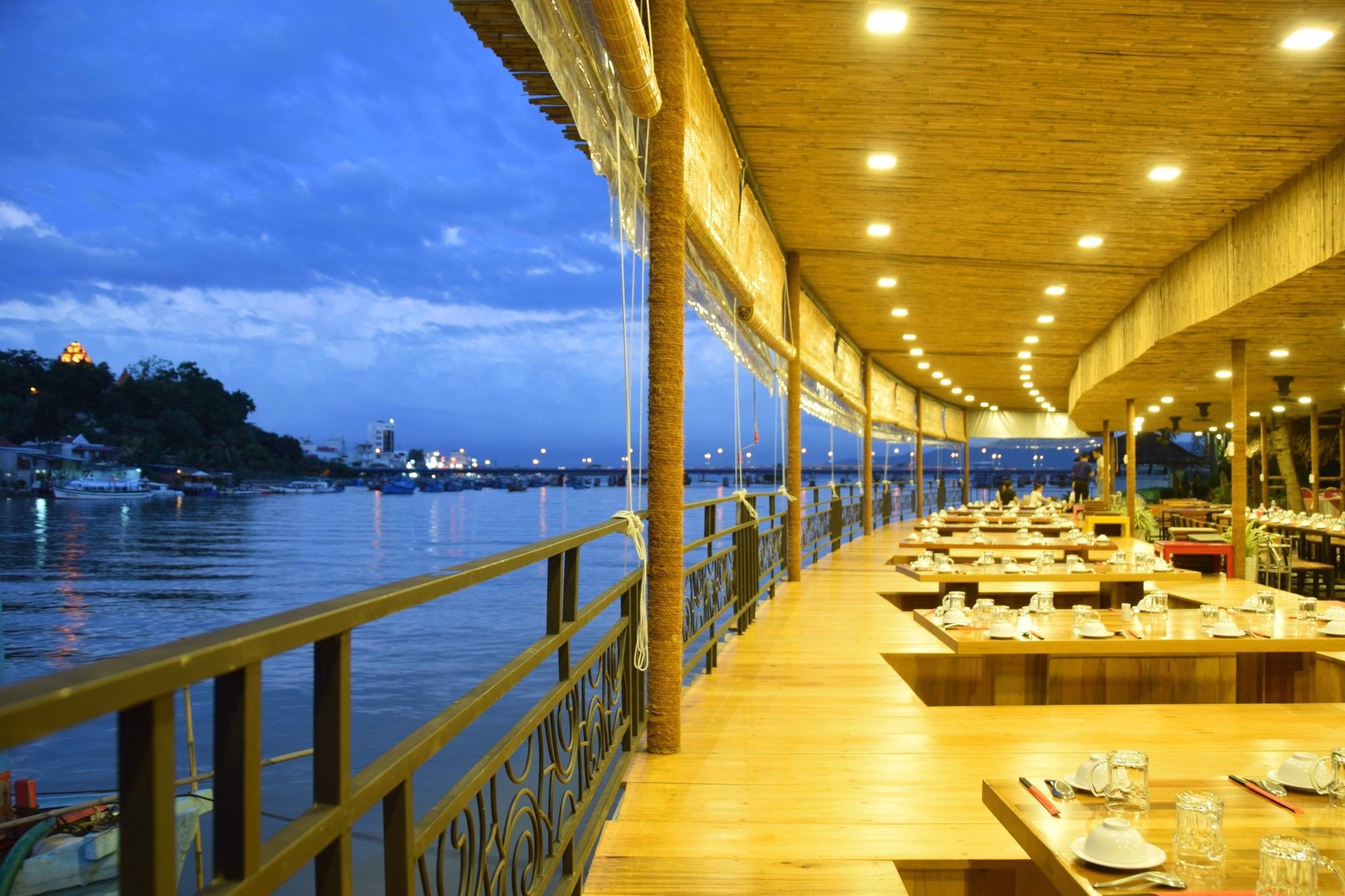 Champa Island restaurant - Nhà hàng chuẩn 5 sao nằm trong khuôn viên khu nghỉ dưỡng cao cấp 6