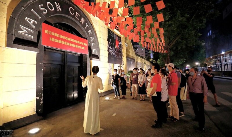 Top 8 điểm check-in 2/9 tại Hà Nội và kinh nghiệm khám phá ngày lễ 11