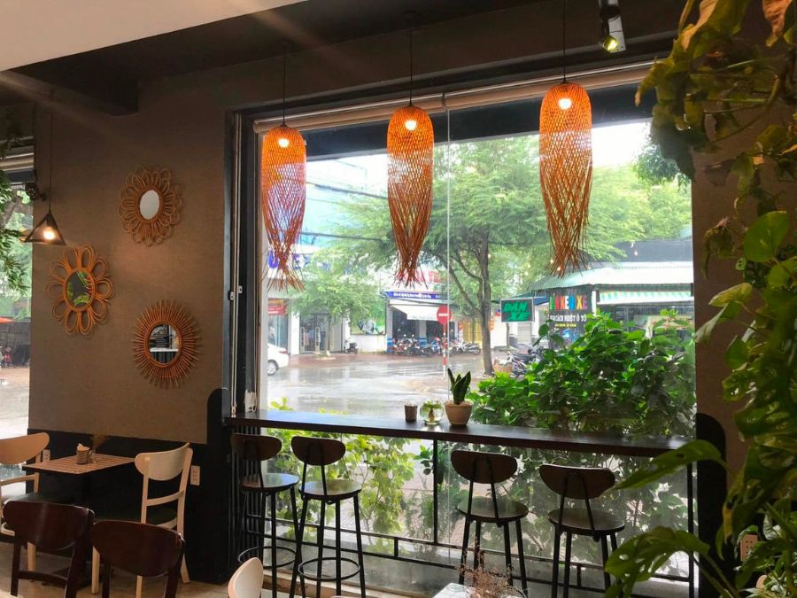 Check in The Moon Coffee TRĂNG, quán cà phê bánh ngọt cực hot 5