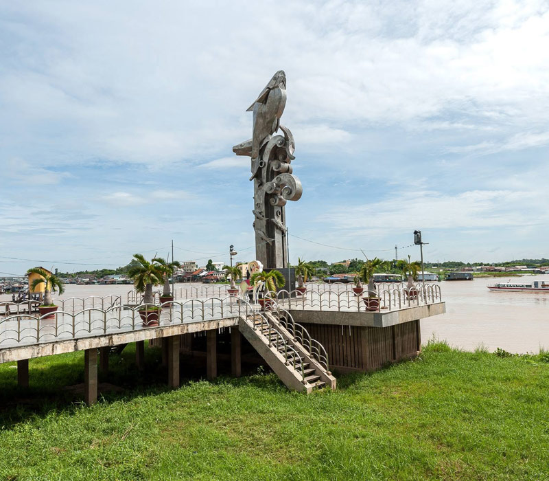 Check-in tượng đài cá ba sa, biểu tượng độc nhất vô nhị ở An Giang