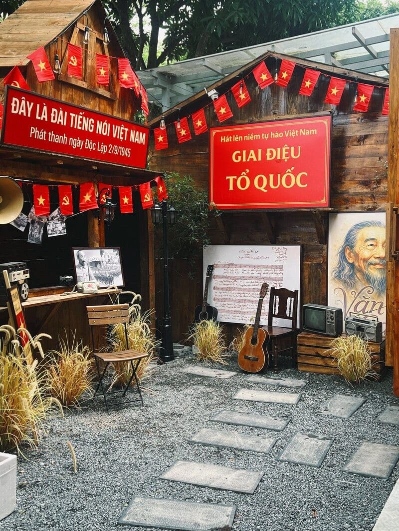 Cuối tuần thư giãn tại Cheka Cafe yên bình giữa lòng Hà Nội 4