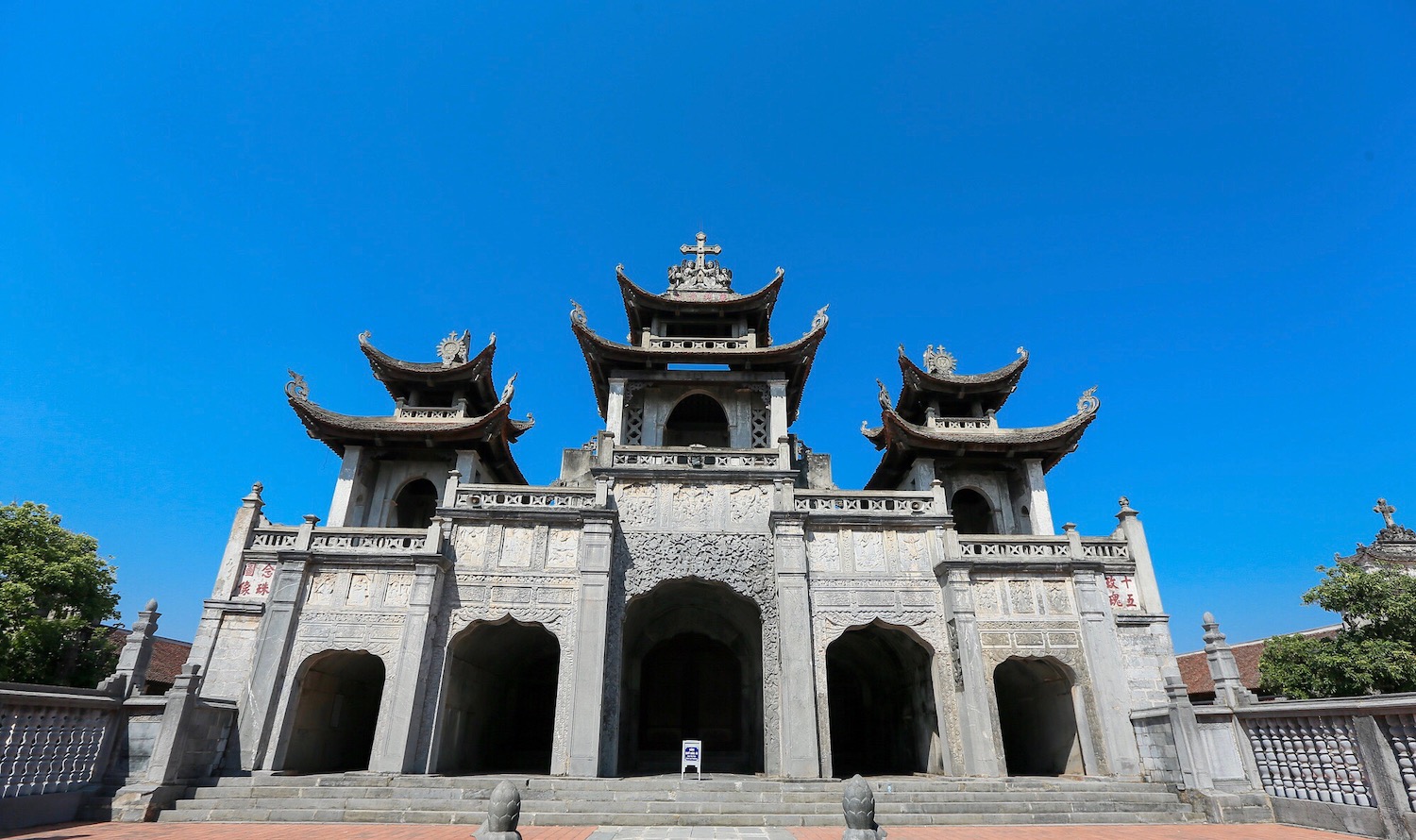Chiêm ngưỡng quần thể độc đáo của nhà thờ Phát Diệm gần 130 tuổi ở Ninh Bình 13