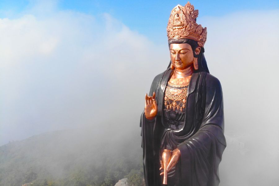 Chiêm ngưỡng Tượng Phật Bà Tây Bổ Đà Sơn Núi Bà Đen cao nhất châu Á 3