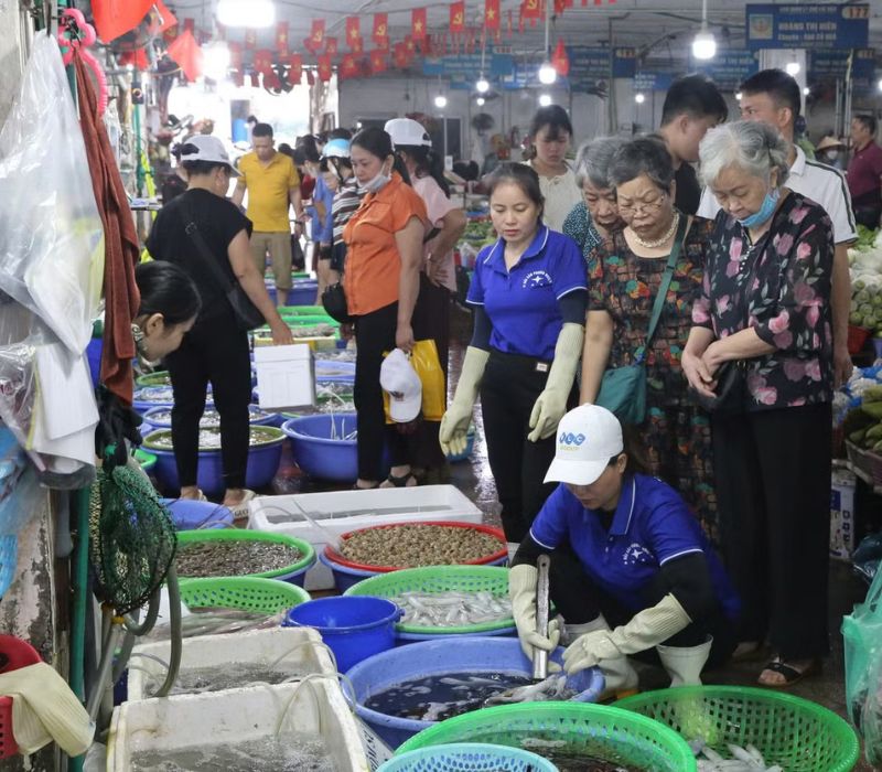 Kinh nghiệm đi chợ Cái Dăm Hạ Long: Ăn gì và mua gì? 4