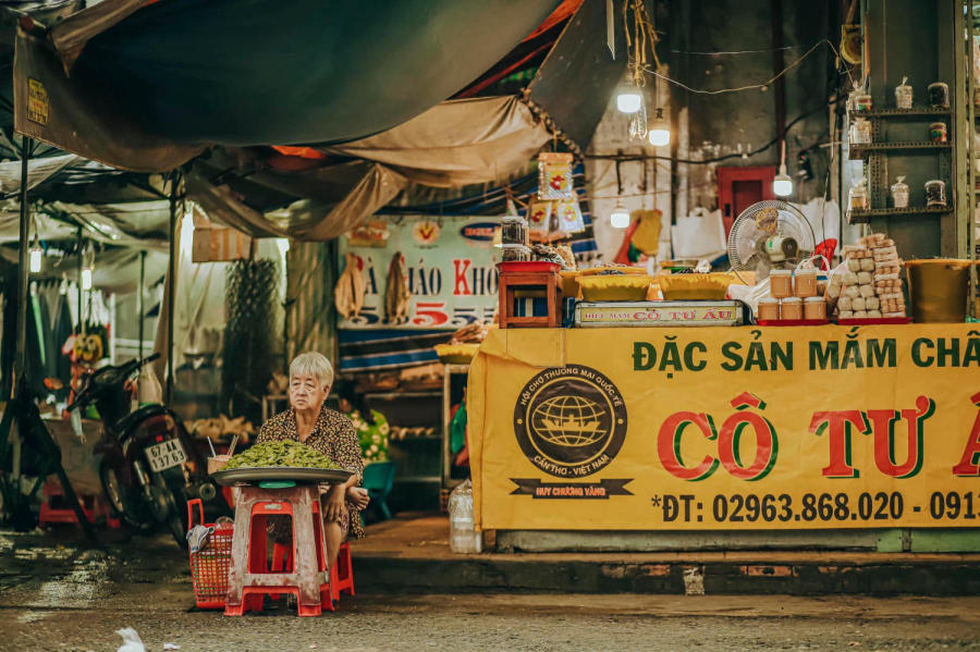 Chợ Châu Đốc và nét đẹp bình dị trong cuộc sống mưu sinh của người dân 15