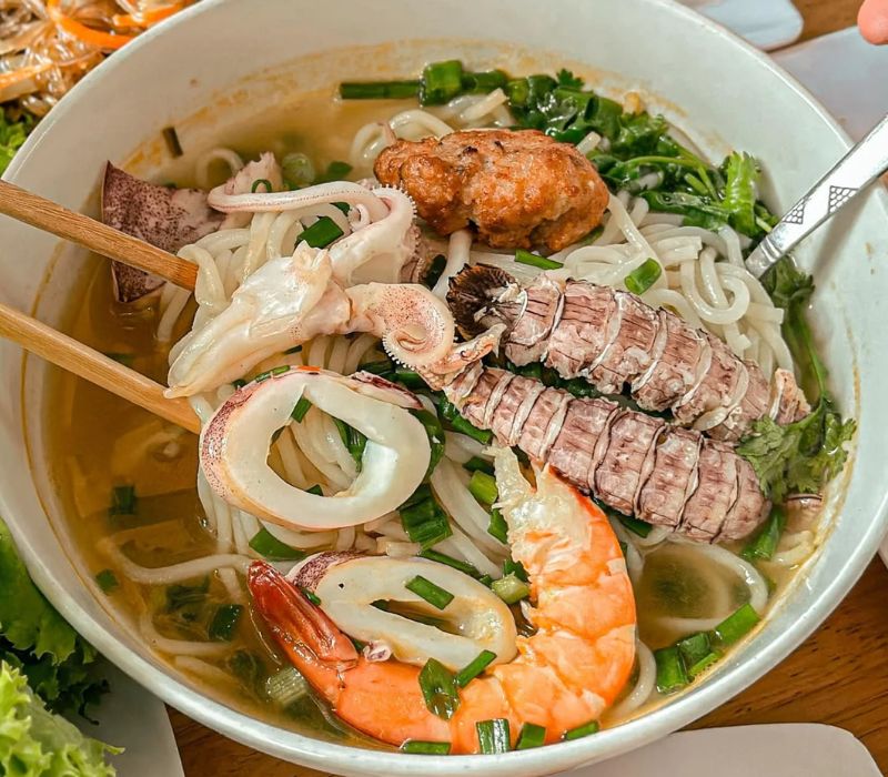 Kinh nghiệm khám phá Chợ đêm Hạ Long (cập nhật 2025) 6