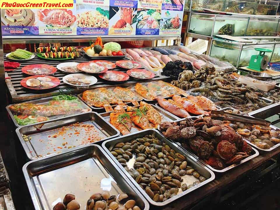 Chợ đêm Phú Quốc (chợ đêm Bạch Đằng) – Thế giới ẩm thực nhộn nhịp khi đêm về 9