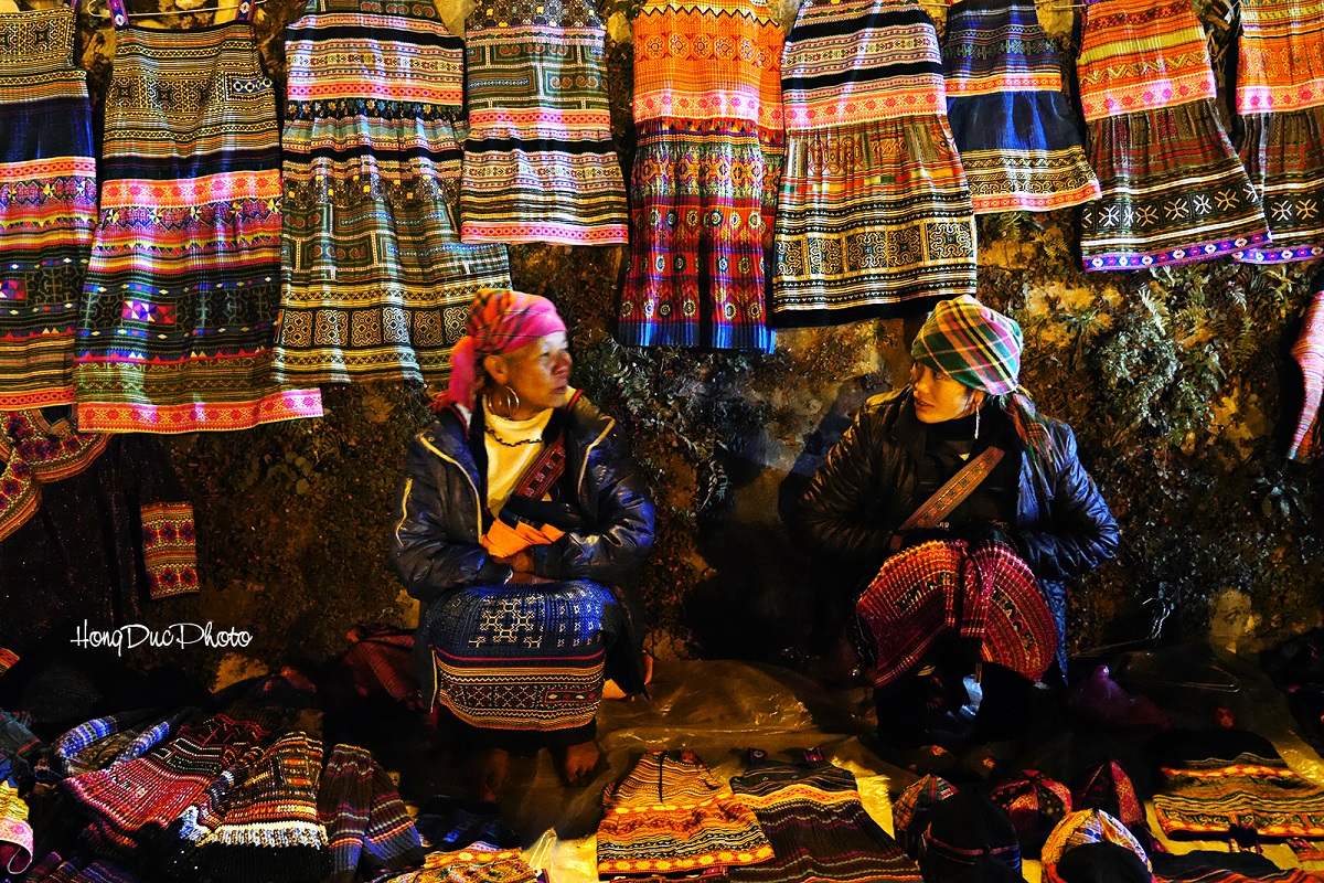 Chợ đêm Sapa - Nơi lý tưởng để khám phá văn hóa, đặc sản của người bản địa 6